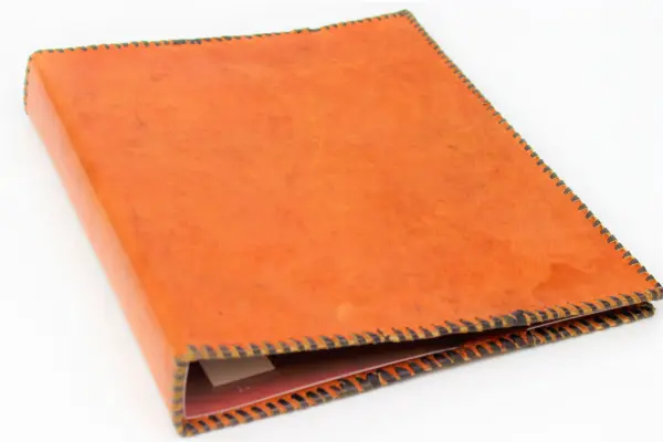 Einband aus echtem Leder für DIN A4-Ordner/Ringbuch