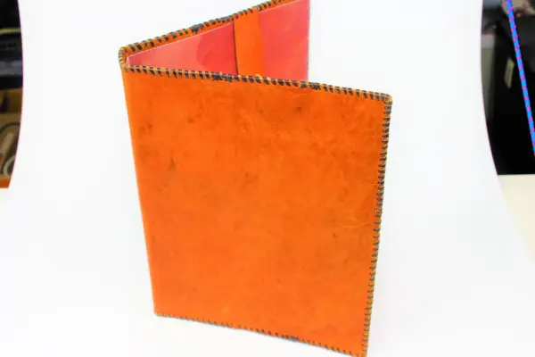 Einband aus echtem Leder für DIN A4-Ordner/Ringbuch